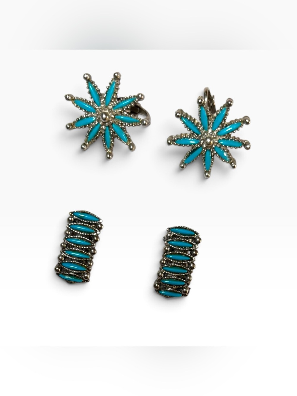 Lot 2 Vintage Faux Turquoise Needlepoint Clip On Earrings Southwestern Starburst